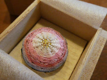 画像をギャラリービューアに読み込む, 【サイン本セット】<br>長実雛罌粟のブローチ・A